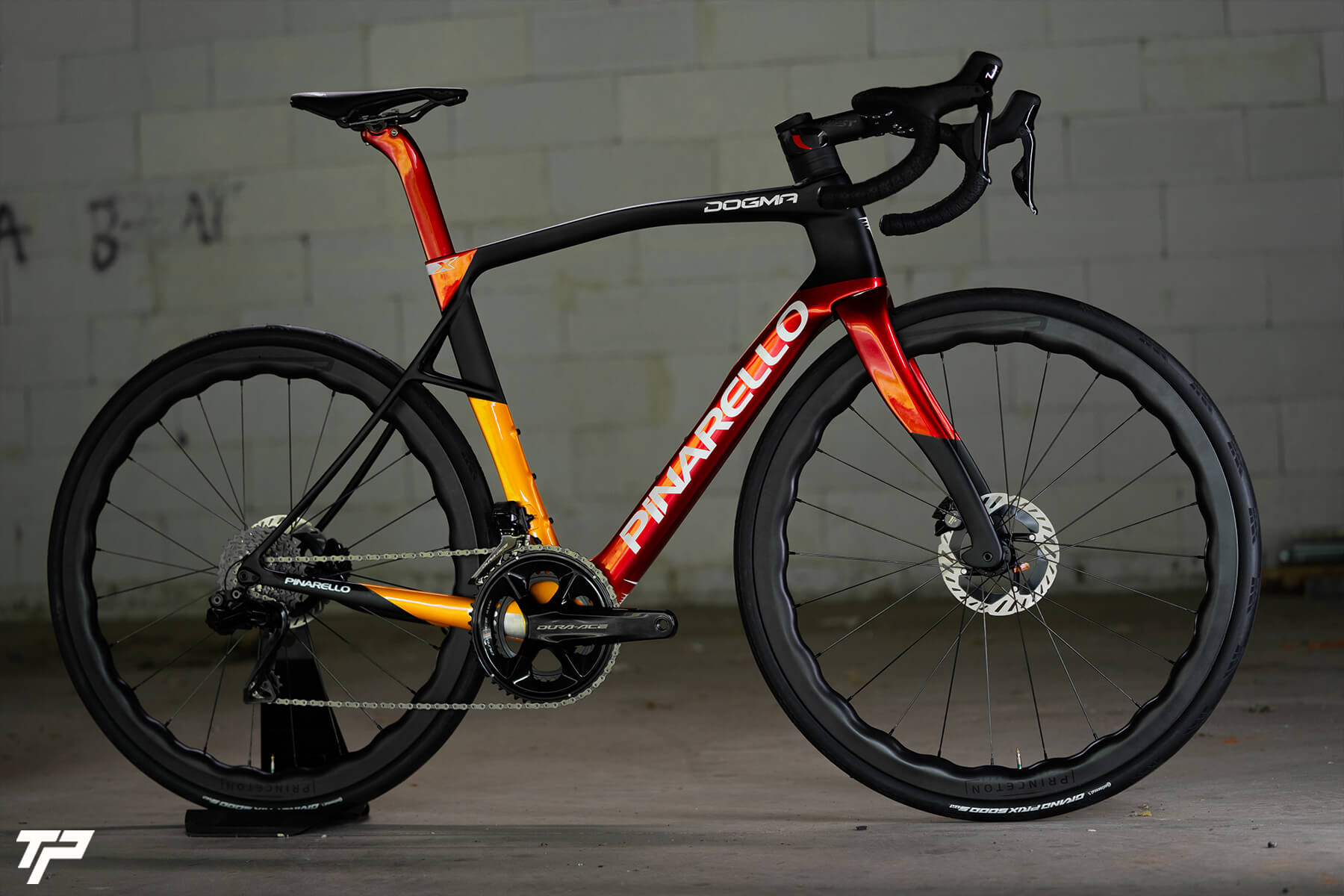 Pinarello Dogma X: cycle towards your next conquest