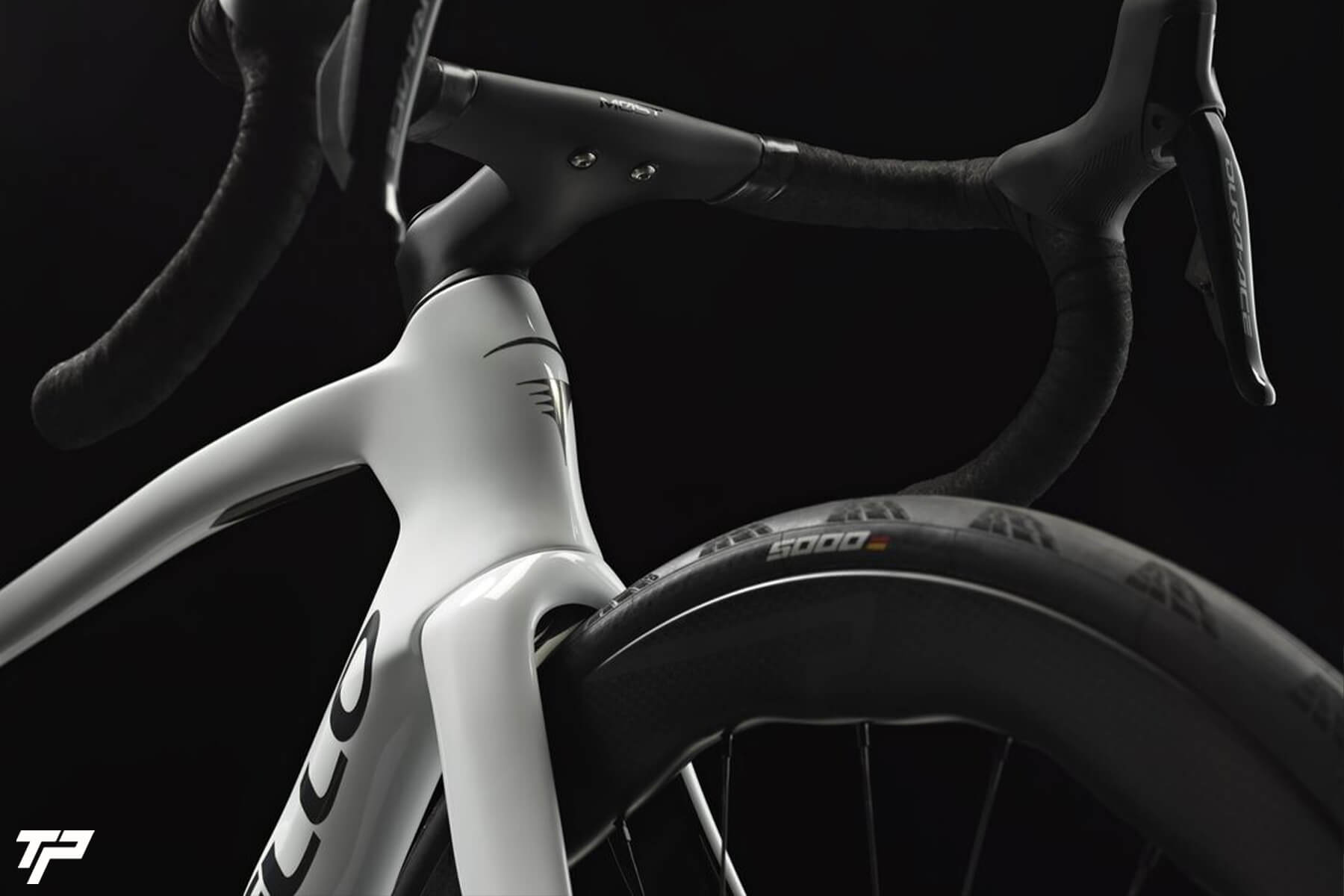 New Pinarello Dogma F: an icon of cycling renewing it's myth