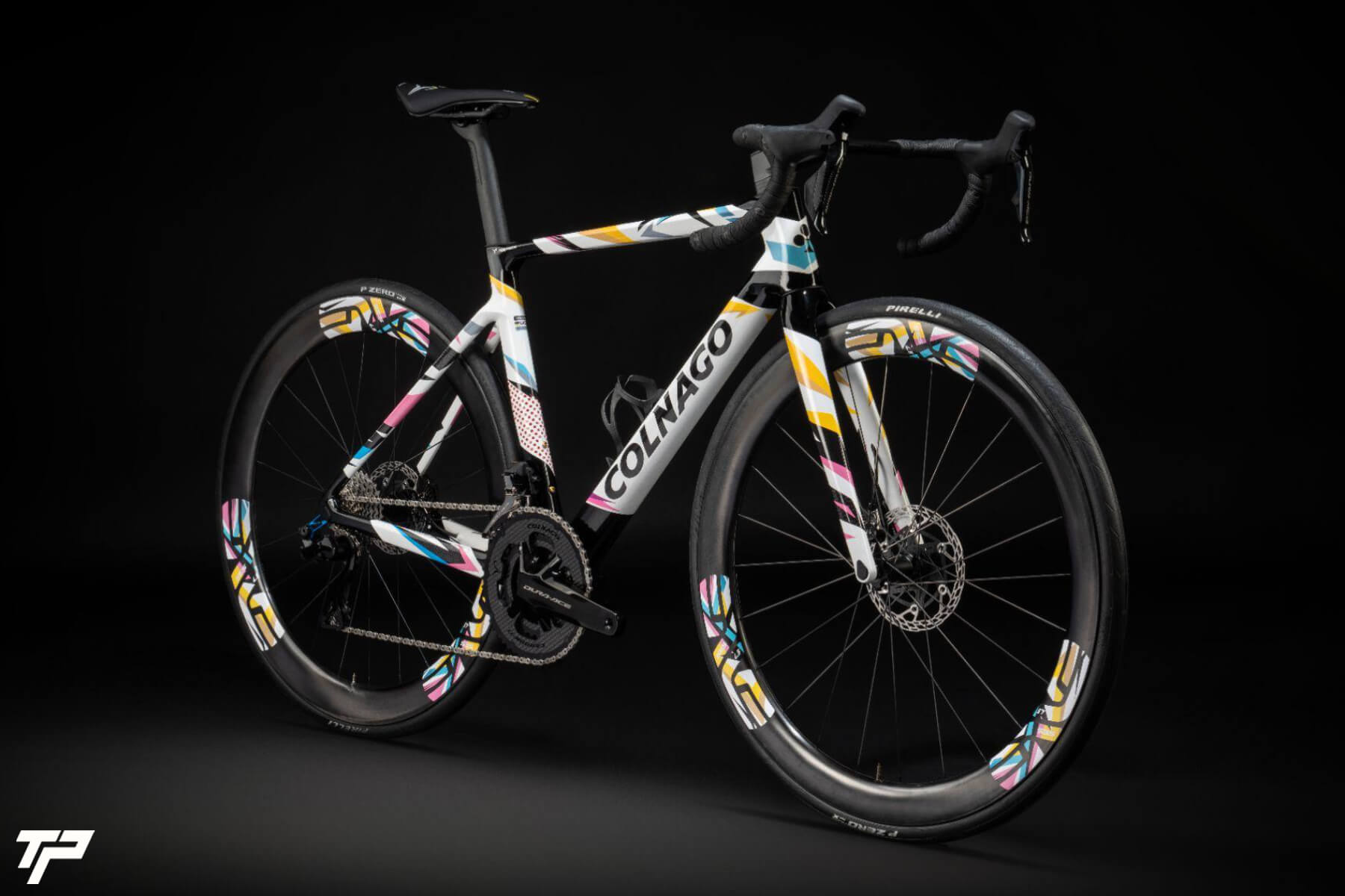 Colnago V4Rs Tadej: un caleidoscopio di vittorie