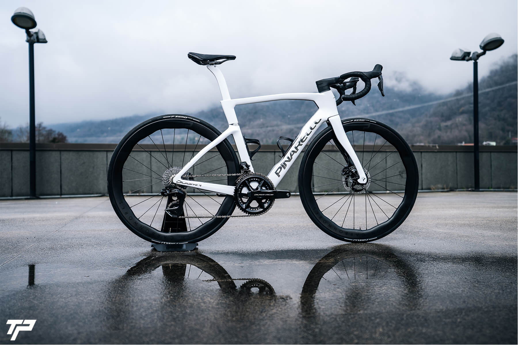 Pinarello New Dogma F: on the edge of performance