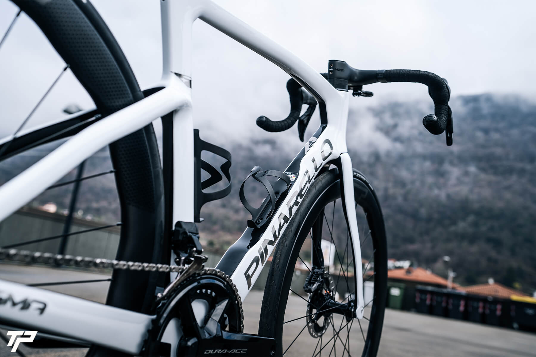 Pinarello New Dogma F: on the edge of performance